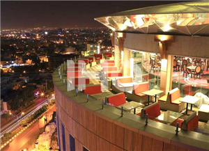 کافی شاپ هتل بزرگ شیراز