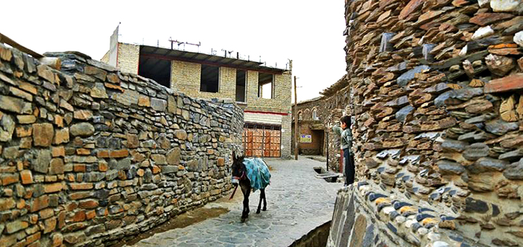 روستای سنگی ورکانه همدان