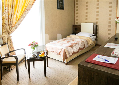 اتاق یک تخته هتل فرهنگ و هنر مشهد