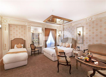 اتاق دبل لاکچری هتل قصر بین المللی مشهد