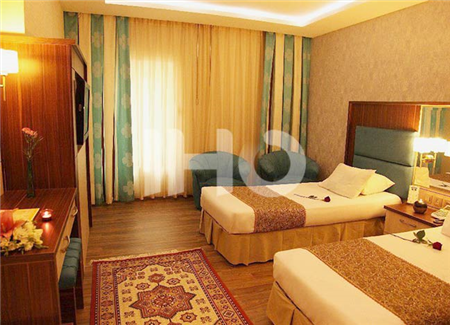 اتاق توئین هتل عالی قاپو اصفهان