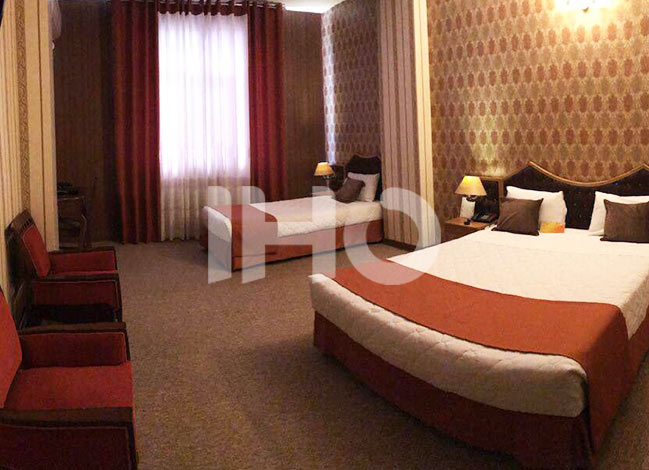 اتاق سه تخته برای مهمان ایرانی 