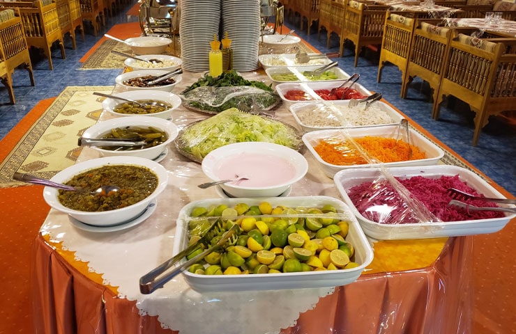میز سلف سرویس رستوران هتل عباسی اصفهان