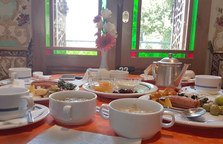 صبحانه هتل عباسی اصفهان
