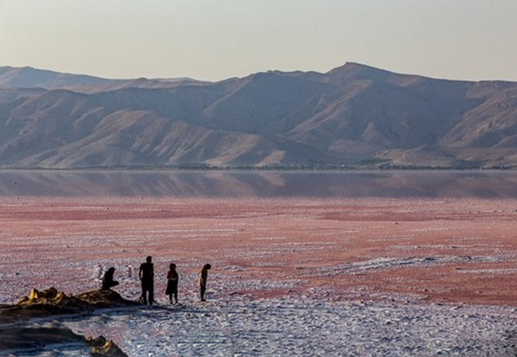 1683196064 577 دریاچه مهارلو شیراز، از شکوه تا نمکزار