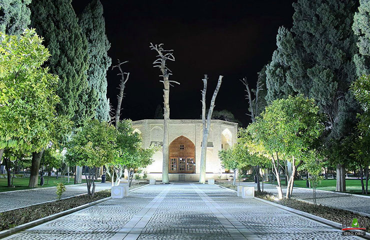  باغ جهان نما شیراز در شب