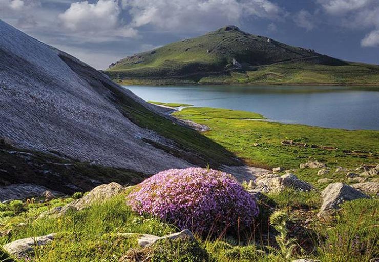 کوه دالامپر از جاذبه های دیدنی ارومیه