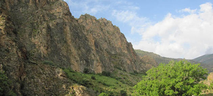 دره شهدا از جاهای دیدنی اطراف ارومیه