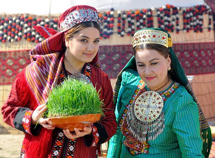 1683197054 830 آداب و رسوم ایرانیان در عید نوروز