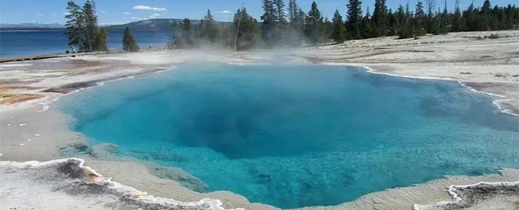 معروف ترین چشمه های آبگرم جهان