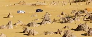 داستان حیرت انگیز بیابانی در کنار سواحل استرالیا با تپه های شنی مرموز