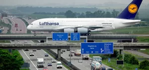 معرفی فرودگاهی مستقر بر فراز بزرگراهی در آلمان