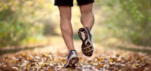 12 دلیل اینکه پیاده روی و دویدن آرام در سفر بسیار مفید است
