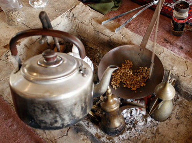سرو قهوه در عزاداری های یزد