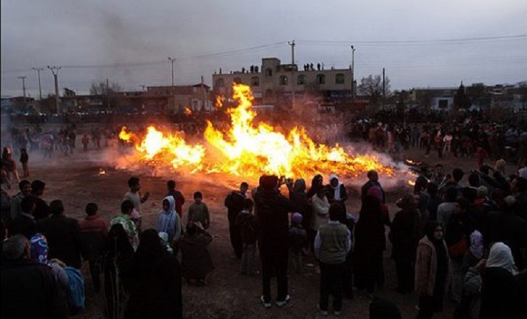 برپایی جشن سده در کرمان