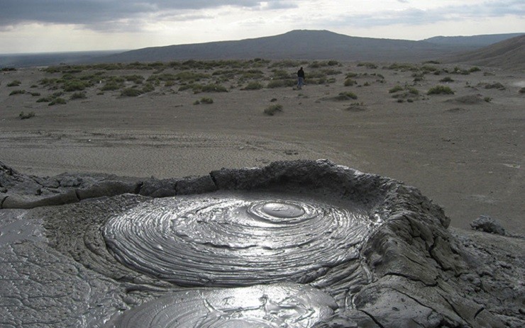 کوه گِل افشان