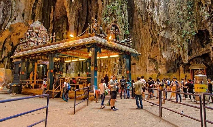 غارهای باتو کوآلالامپور