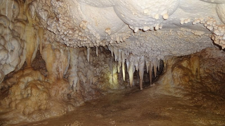 غار میرزا