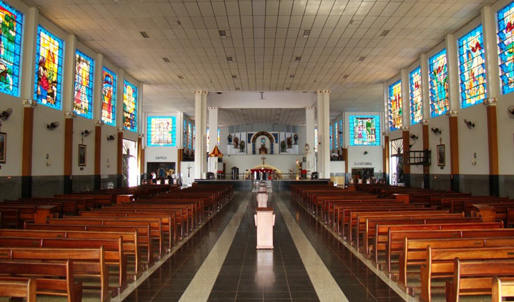 کلیسای پدر ابدی (Basilica of the Eternal Father) 