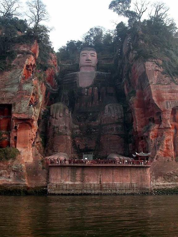 بودای بزرگ لشان چین