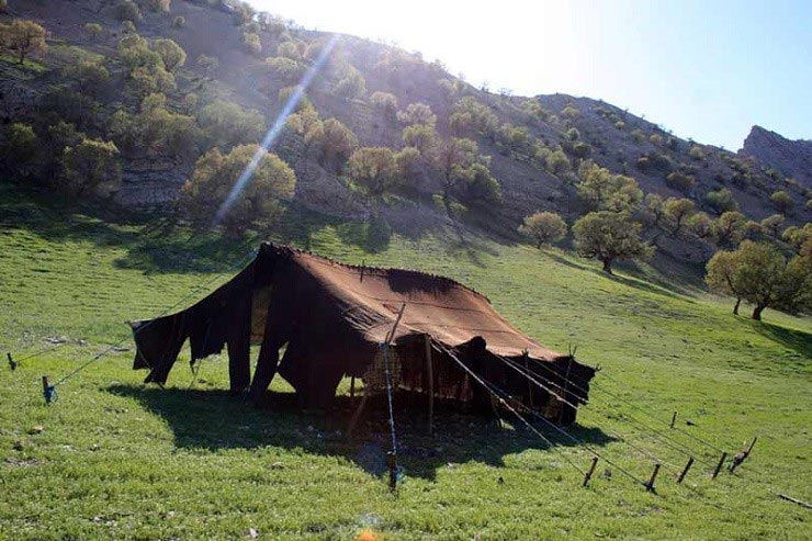 طبیعت اطراف آبشار آب سفید لرستان