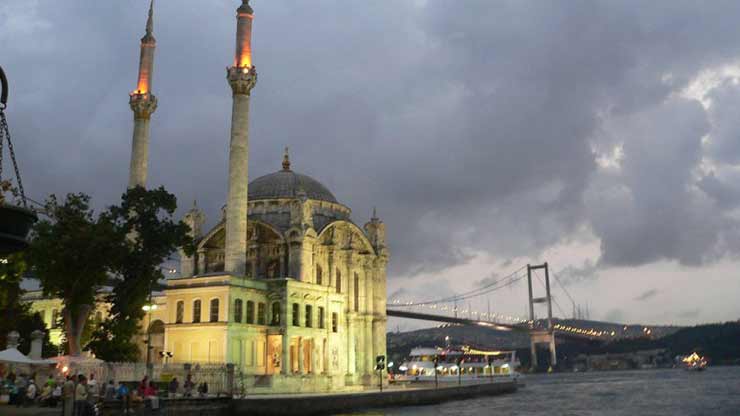 ORTAKOY CAMI