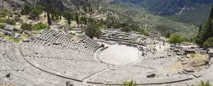 تئاتر دلفی ;یونان آمیزه ای از هنر و تمدن غرب