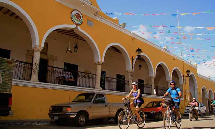 Cycle the backroads of the Yucatán