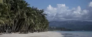 جزیره زیبا و مشهور بوراکای فیلیپین با قوانینی جدید به روی گردشگران باز شد