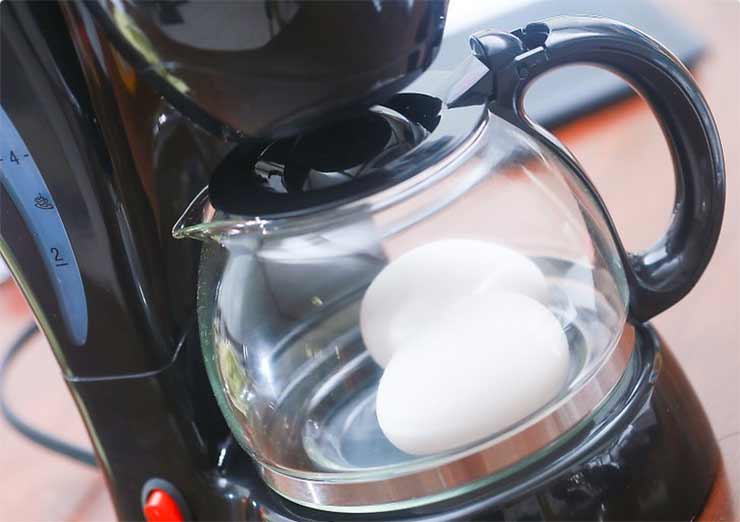Prepare soft-boiled eggs