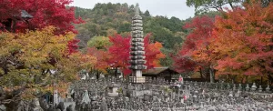 معبد آداشینو در ژاپن