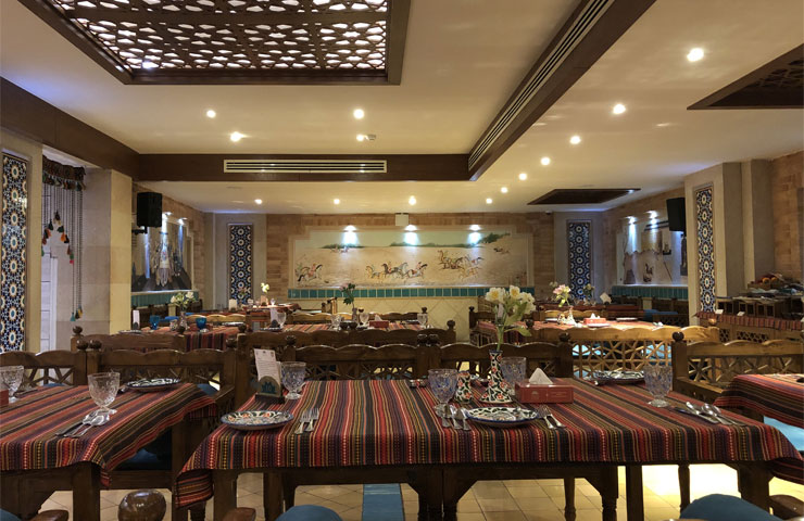 رستوران سنتی هتل زندیه شیراز 