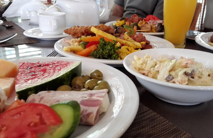 صبحانه هتل رسپینا لاهیجان