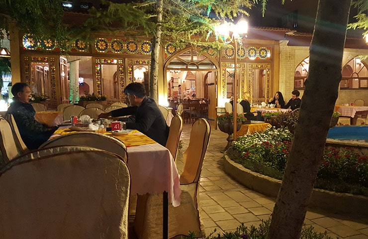 رستوران سنتی هتل پارسیان کوثر اصفهان
