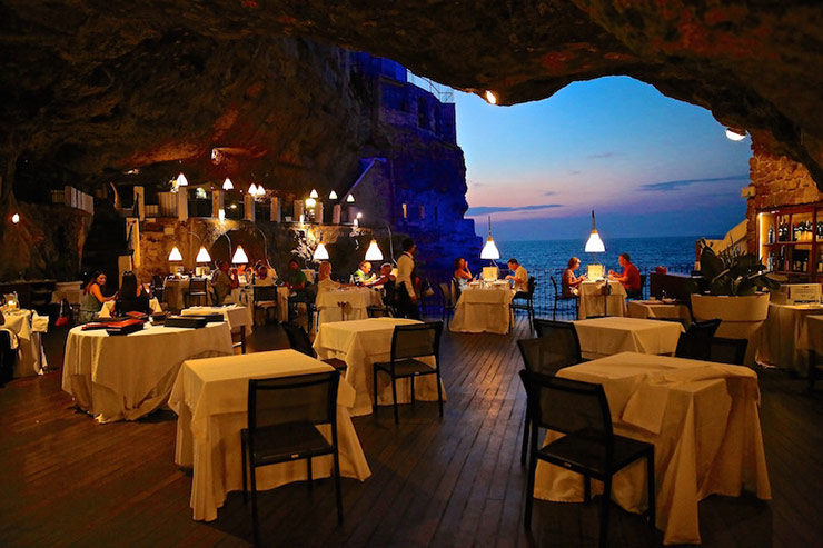 11 هتل شگفت انگیز و بی نظیر در ایتالیا 2 Grotta Palazzese Hotel, Puglia