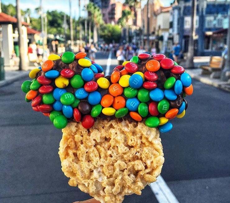 Mickey Rice Krispie Treats