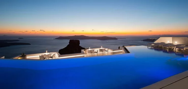 نگاهی به هتل پریولاس در جزیره سانتورینی یونان