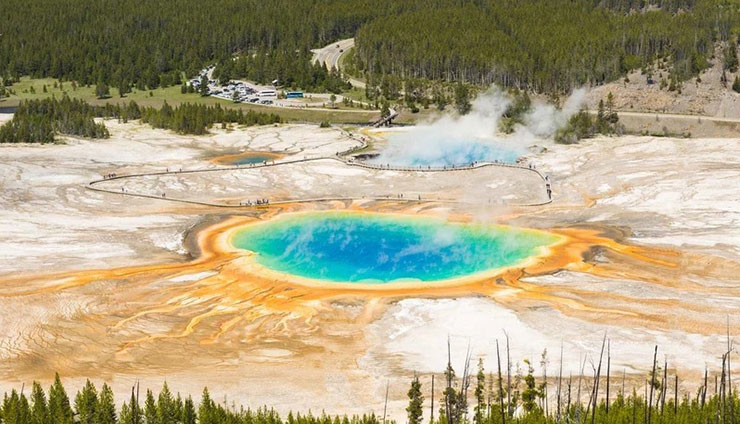 Grand Prismatic Spring, Yellowstone National Park, Wyoming