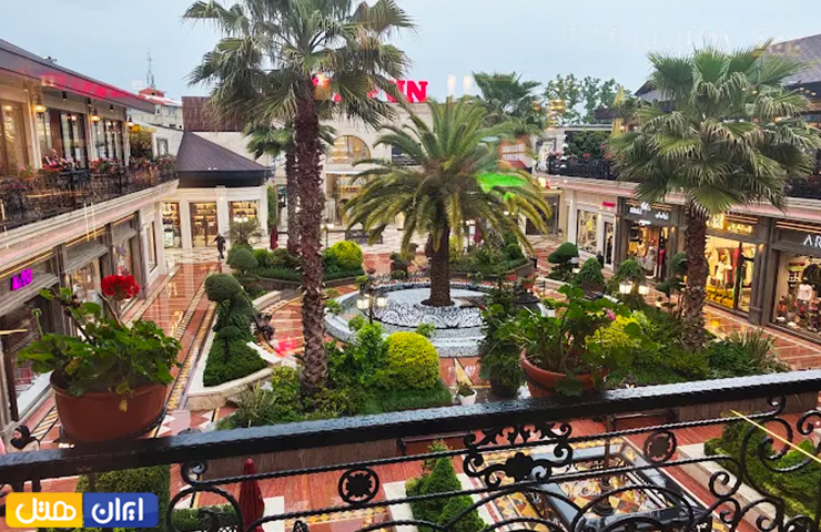 مراکز خرید بندر انزلی؛ معرفی بازارها و پاساژهای انزلی + عکس 20 تصویری از روف گاردن و فروشگاههای انزل مال یکی از پاساژهای لوکس بندر انزلی
