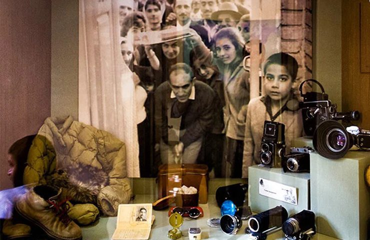 دوربین عکاسی قدیمی در موزه برادران امیدوار کاخ سعد آباد