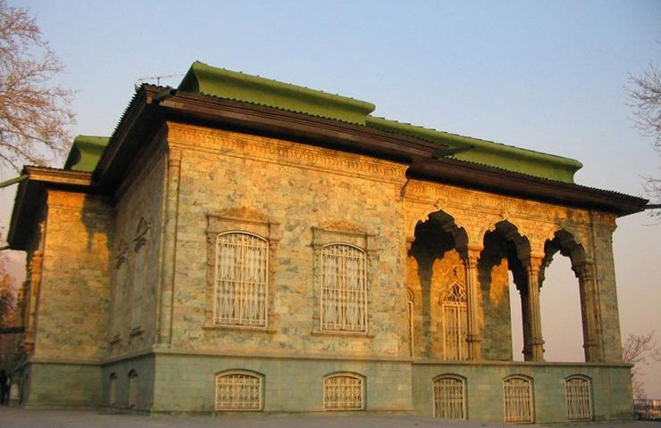 نمای بیرونی موزه برادران امیدوار در کاخ سعد آباد تهران