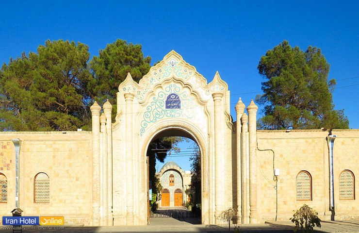 جاهای دیدنی کرمان؛ معرفی باغها، کویرها و جذابیتهای کرمان 21 تصویری زیبا از سر در و ورودی کتابخانه ملی از جاهای دیدنی کرمان
