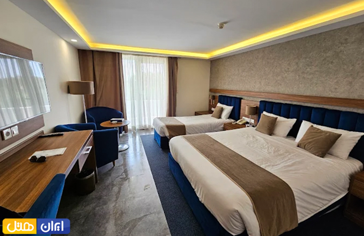 مراکز خرید بندر انزلی؛ معرفی بازارها و پاساژهای انزلی + عکس 21 اتاق سه نفره با فضای دلنشین و راحت در هتل سفید کنار بندر انزلی