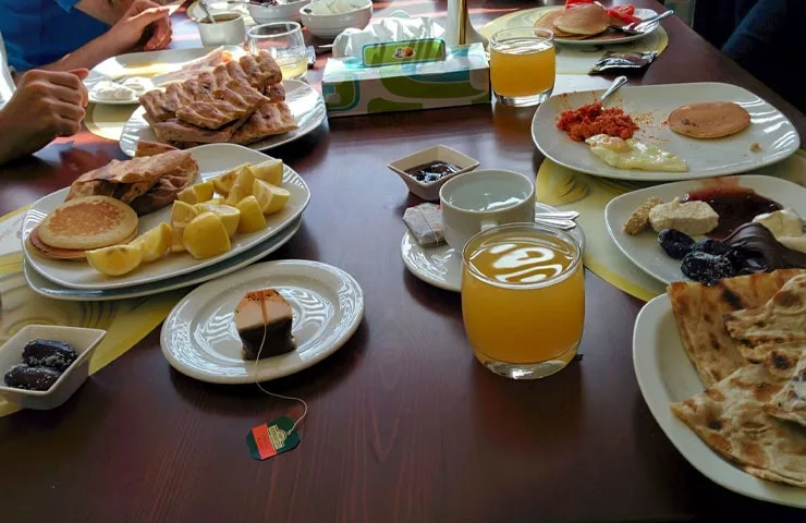 صبحانه هتل ایران کیش