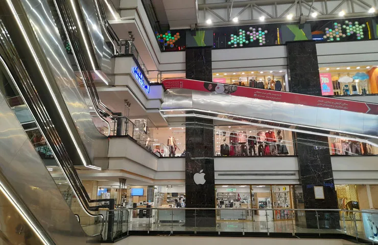 پله برقی طبقات مختلف مرکز خرید پالادیوم