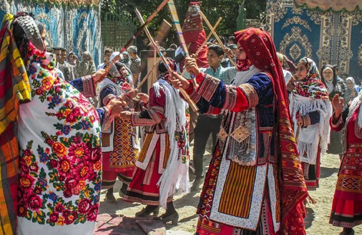 لباس محلی مردمان قوچان