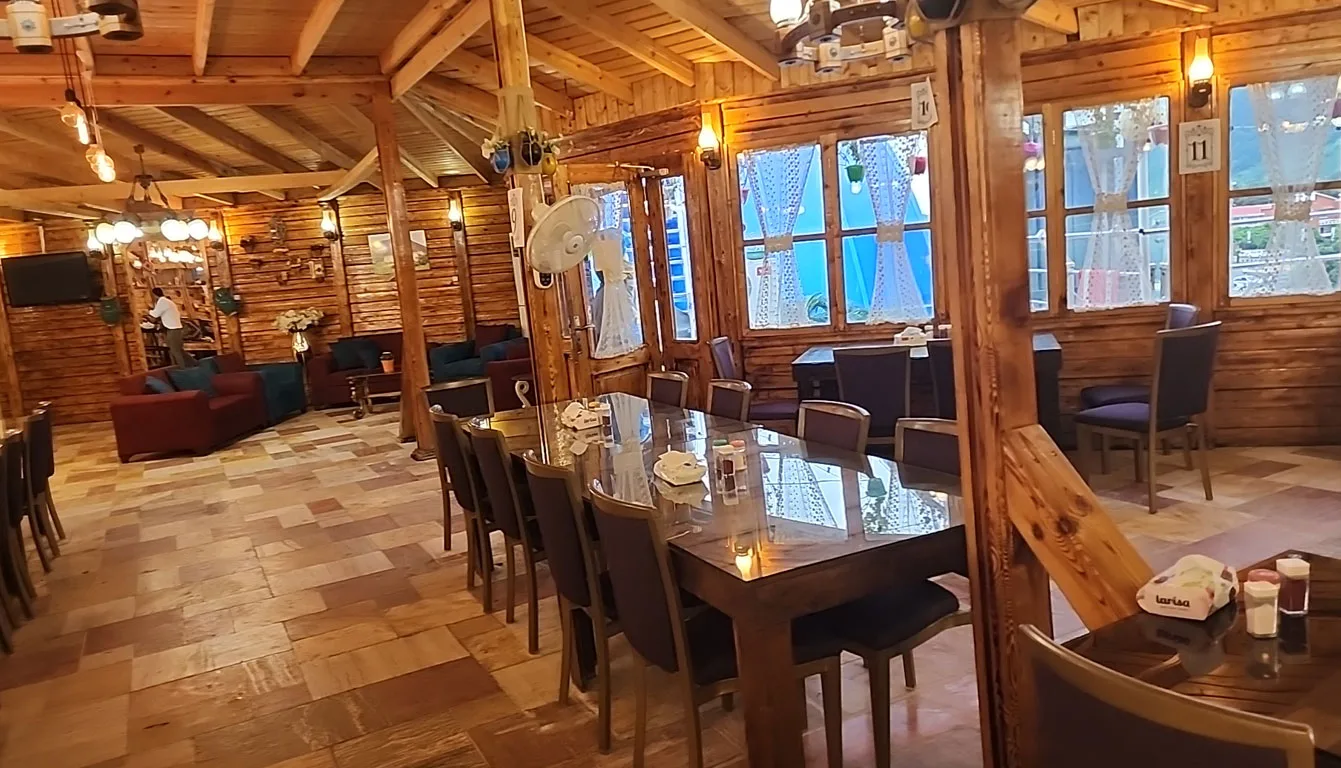 restaurants hotel bam sabz 5 min jpg