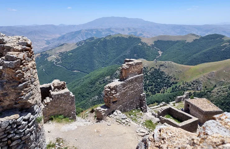 مسیر سوم دسترسی به قلعه بابک