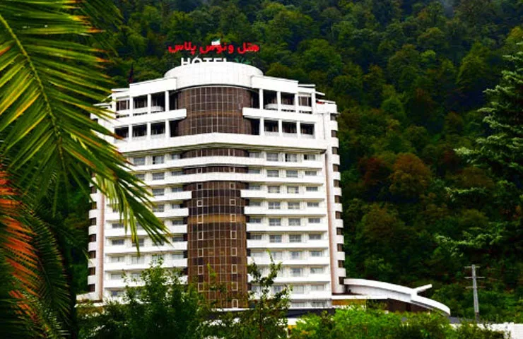 هتل ونوس پلاس چالوس در دل جنگل