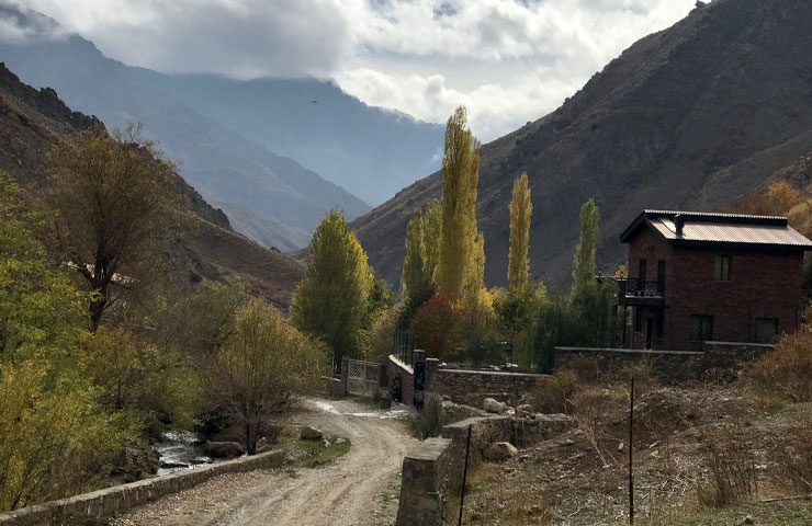 روستای آبنیک کجاست؟